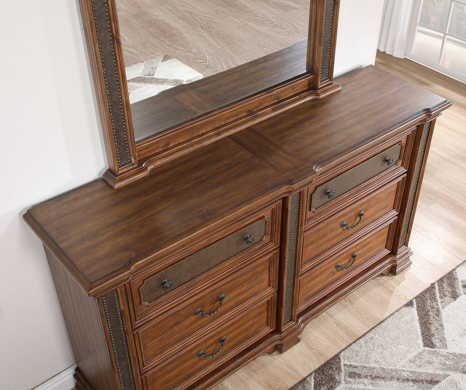 Brown Chest - view 9