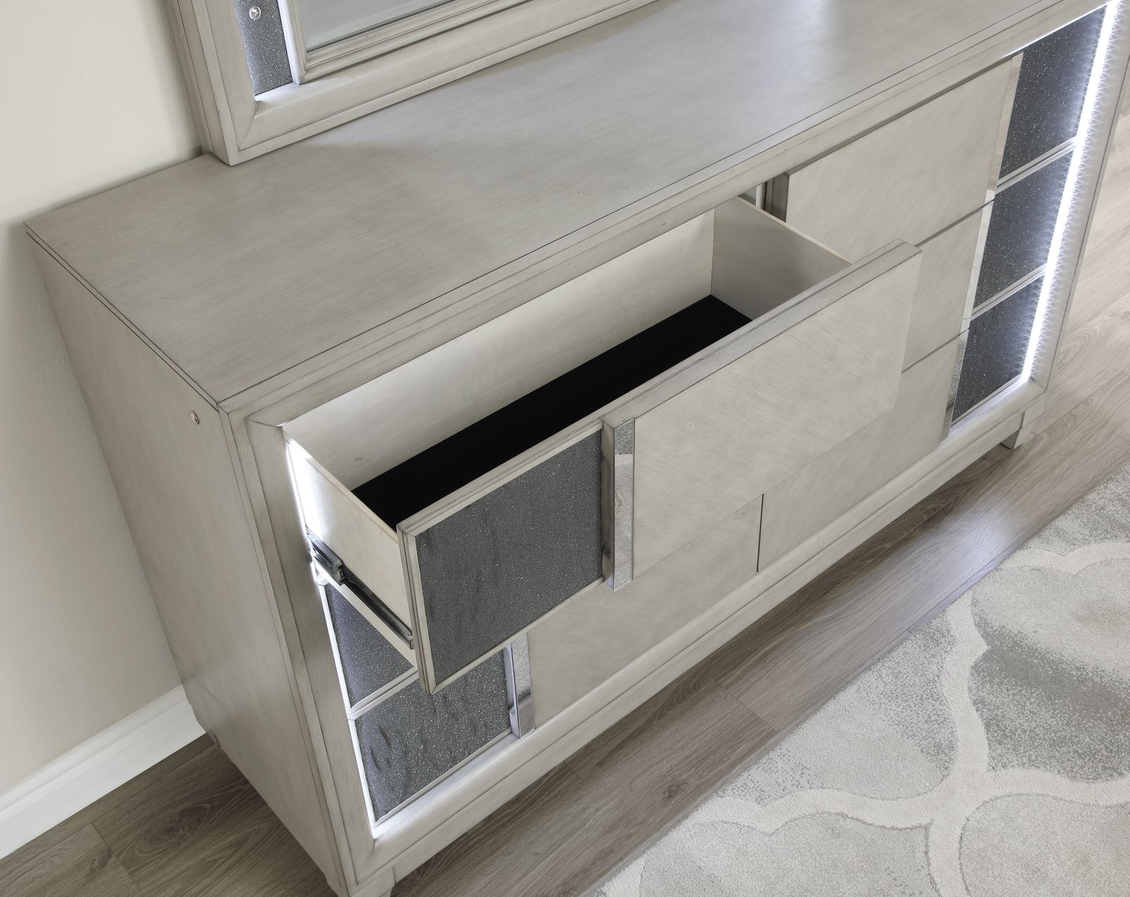Gray Chest - view 6